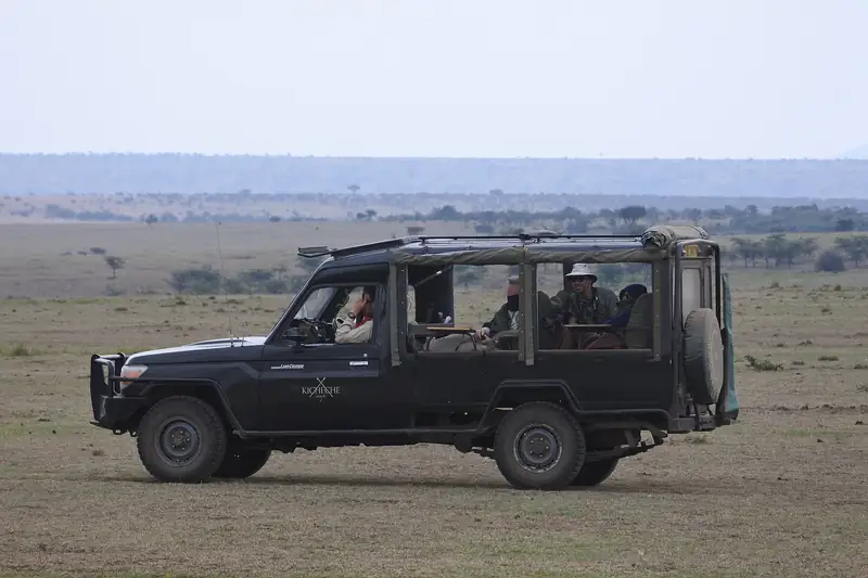 Safari Land Cruiser on the plains in Kenya